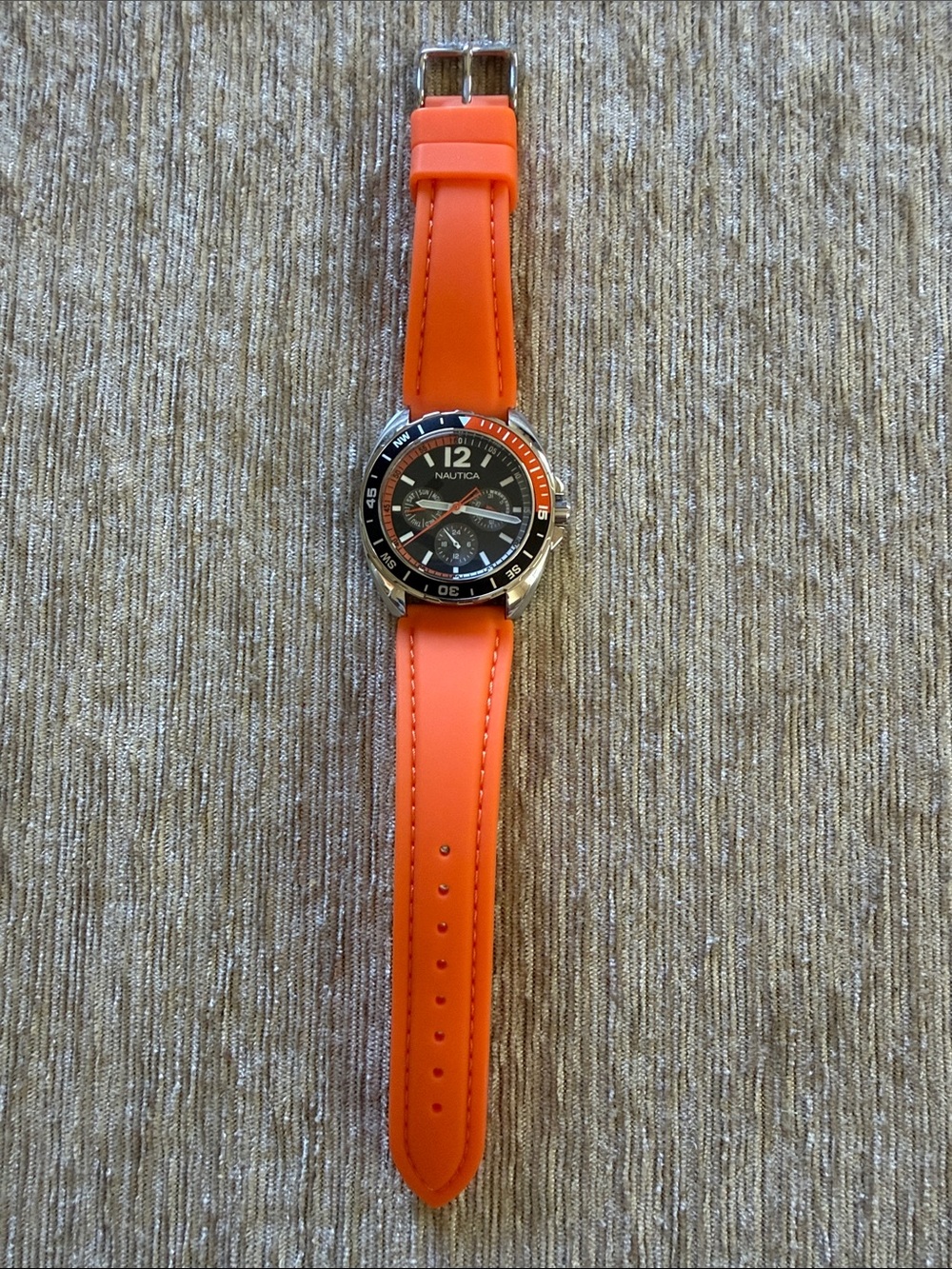 Nautica N09908G men’s sports watch